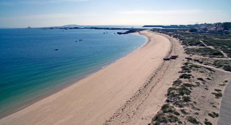 Imaxe Praia de Castro e A Catía